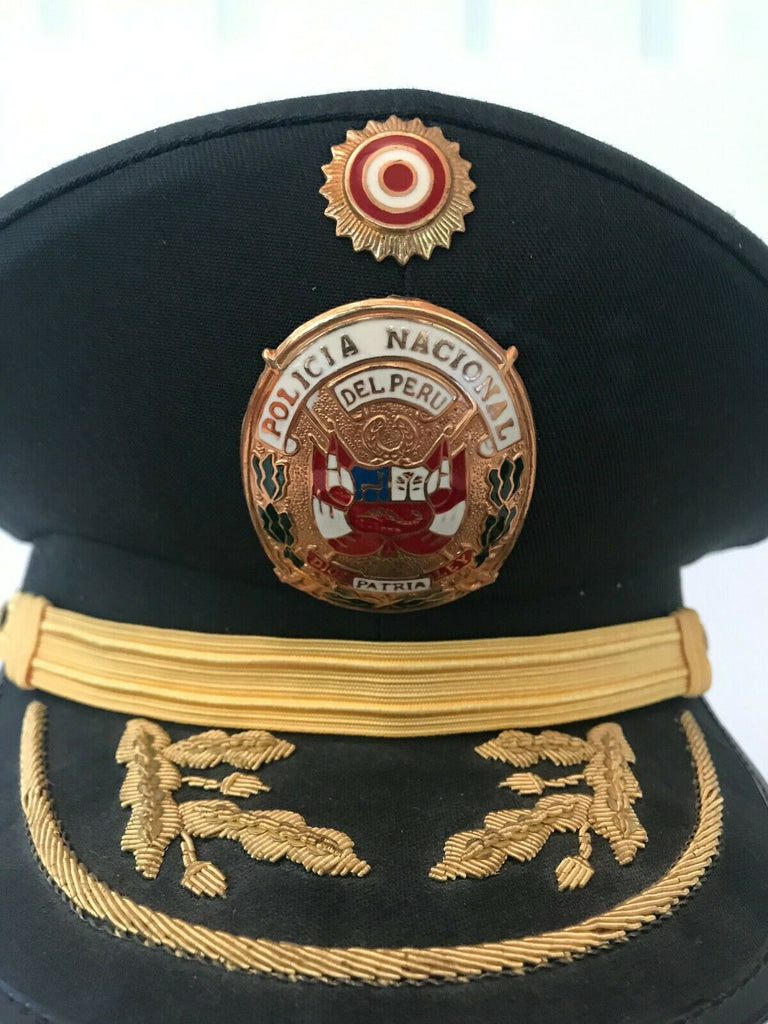OBSOLETE PERUVIAN NATIONAL POLICE UNIFORM HAT WITH ENAMEL BADGE - arustocracy
