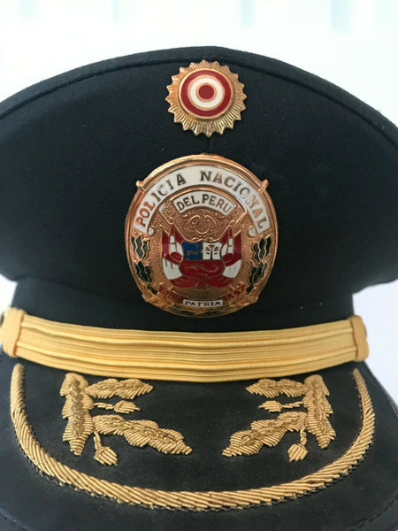 OBSOLETE PERUVIAN NATIONAL POLICE UNIFORM HAT WITH ENAMEL BADGE - arustocracy