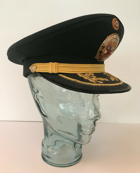 OBSOLETE PERUVIAN NATIONAL POLICE UNIFORM HAT WITH ENAMEL BADGE - arustocracy