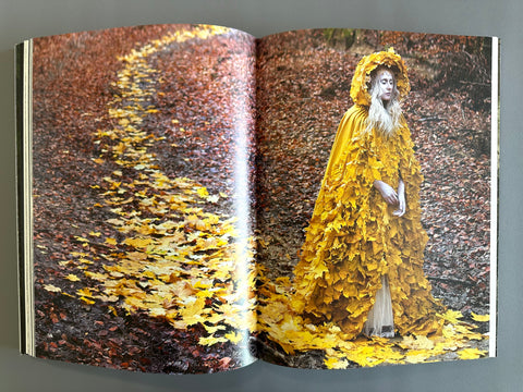 WONDERLAND BY KIRSTY MITCHELL SIGNED 1ST EDITION 1ST PRINTING LIMITED EDITION