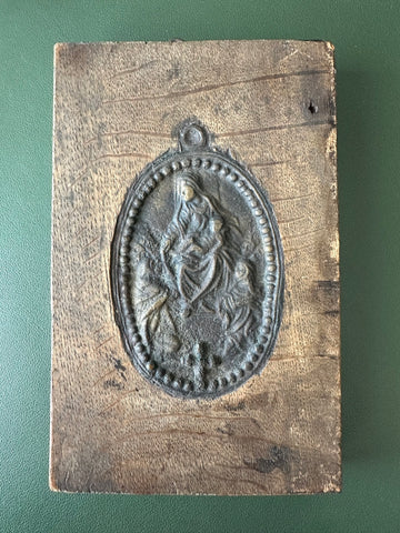 JAPANESE CAST BRONZE FUMI-E VIRGIN MARY “OUTLAW CHRISTIAN” ICON - arustocracy