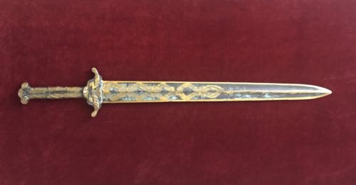 DECORATIVE CHINESE BRONZE CEREMONIAL SWORD LONGQUAN QOUJIAN STYLE - arustocracy