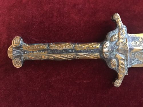 DECORATIVE CHINESE BRONZE CEREMONIAL SWORD LONGQUAN QOUJIAN STYLE - arustocracy