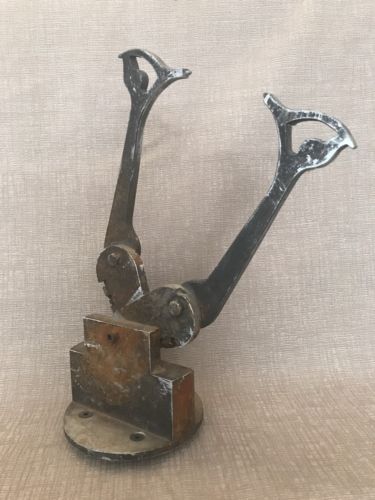 Terminator Salvation Movie Skynet T-800 Claw Tool Screen Used Prop COA - arustocracy