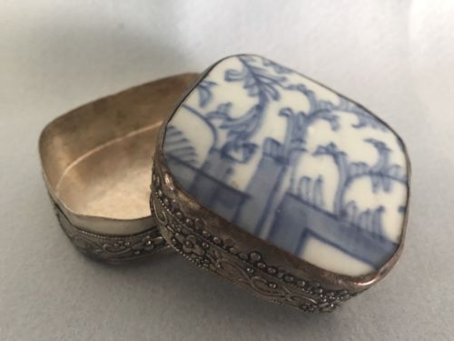 ANTIQUE CHINESE BLUE AND WHITE PORCELAIN SHARD IN SILVER PLATED BOX - arustocracy