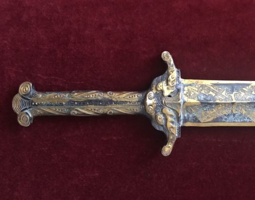 DECORATIVE CHINESE BRONZE CEREMONIAL SWORD LONGQUAN QOUJIAN STYLE - arustocracy