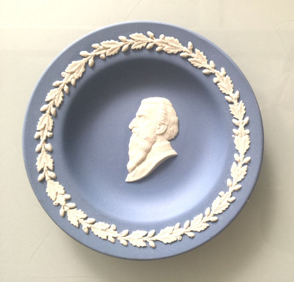PAIR OF WEDGWOOD SWEET DISHES WILLIAM CATHERINE BOOTH 1978 SIGNED - arustocracy