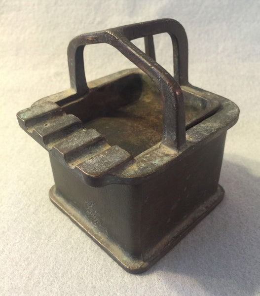 VINTAGE SALESMAN SAMPLE ASHTRAY CONSTRUCTION SCOOP DIRT SCRAPER TILTS BRONZE - arustocracy