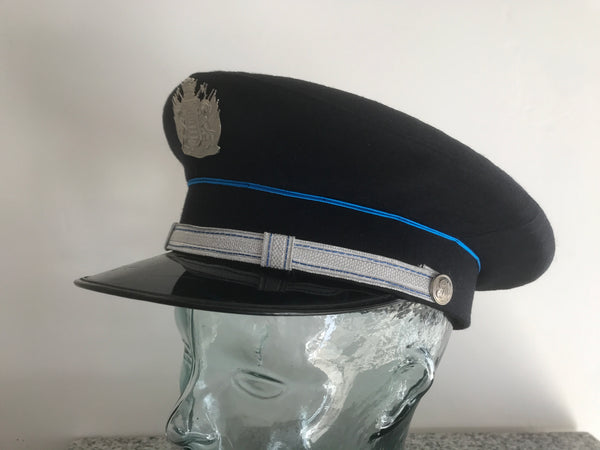 OBSOLETE SAN SEBASTIAN SPAIN POLICE UNIFORM HAT WITH BADGE